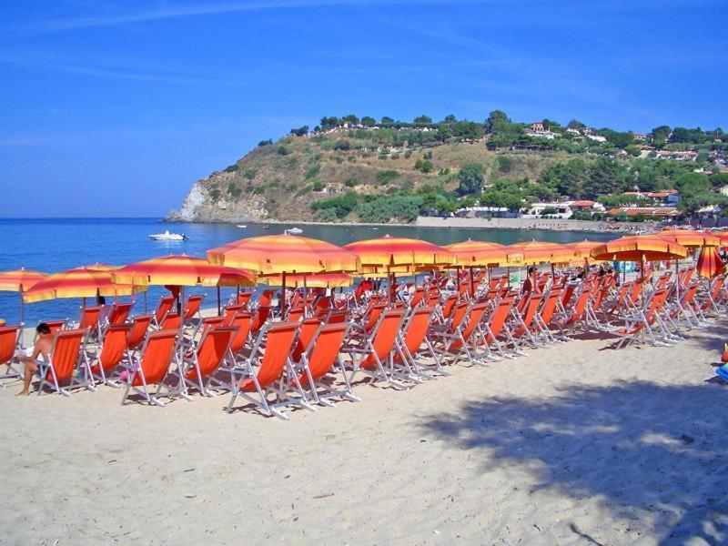 Residence Villaggio Smedile Capo Vaticano Exterior foto